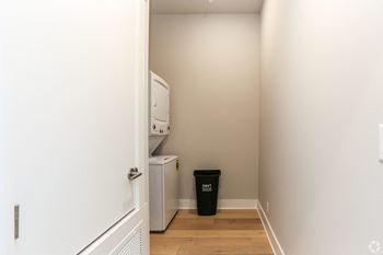 Austin apartment for rent with in unit laundry